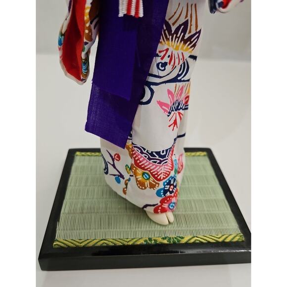 Vintage Japanese Ryukyu Geisha Doll 14" Traditional Female Figure in Kimono - Picture 4 of 16